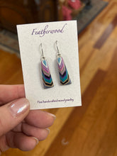 Load image into Gallery viewer, Short Triangle Featherwood Earrings