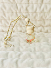 Load image into Gallery viewer, Hanging Car Diffuser| Coming Up Roses