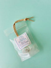 Load image into Gallery viewer, Hanging Car Diffuser| Coming Up Roses