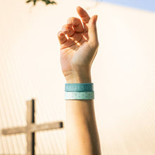 Load image into Gallery viewer, Love Like Jesus Daily Bible Verse Bracelet: Medium