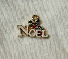 Load image into Gallery viewer, Vintage White Hobnail Candle with Winter/Holiday-Theme Charm: Balsam Fir / Christmas Tree