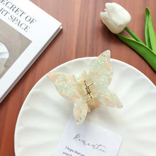 Load image into Gallery viewer, Winter Hair Clips