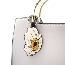 Load image into Gallery viewer, Poppy Bagnet
