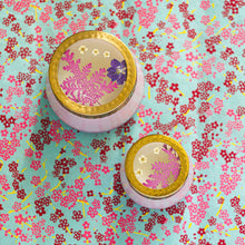 Load image into Gallery viewer, Accent Watercolor Pressed Floral Candle - Blackberry Coconut
