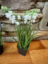 Load image into Gallery viewer, Faux Potted Flower

