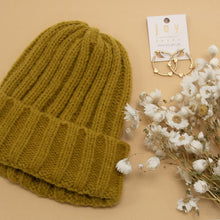 Load image into Gallery viewer, Thick Ribbed Beanie

