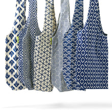Load image into Gallery viewer, Chinoiserie Blue &amp; White Reusable Market Bag
