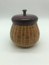 Load image into Gallery viewer, Pot Belly Lidded Basket
