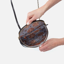 Load image into Gallery viewer, Foster Crossbody in Black
