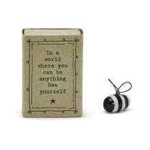 Load image into Gallery viewer, Assorted Matchbox Bees in Gift box
